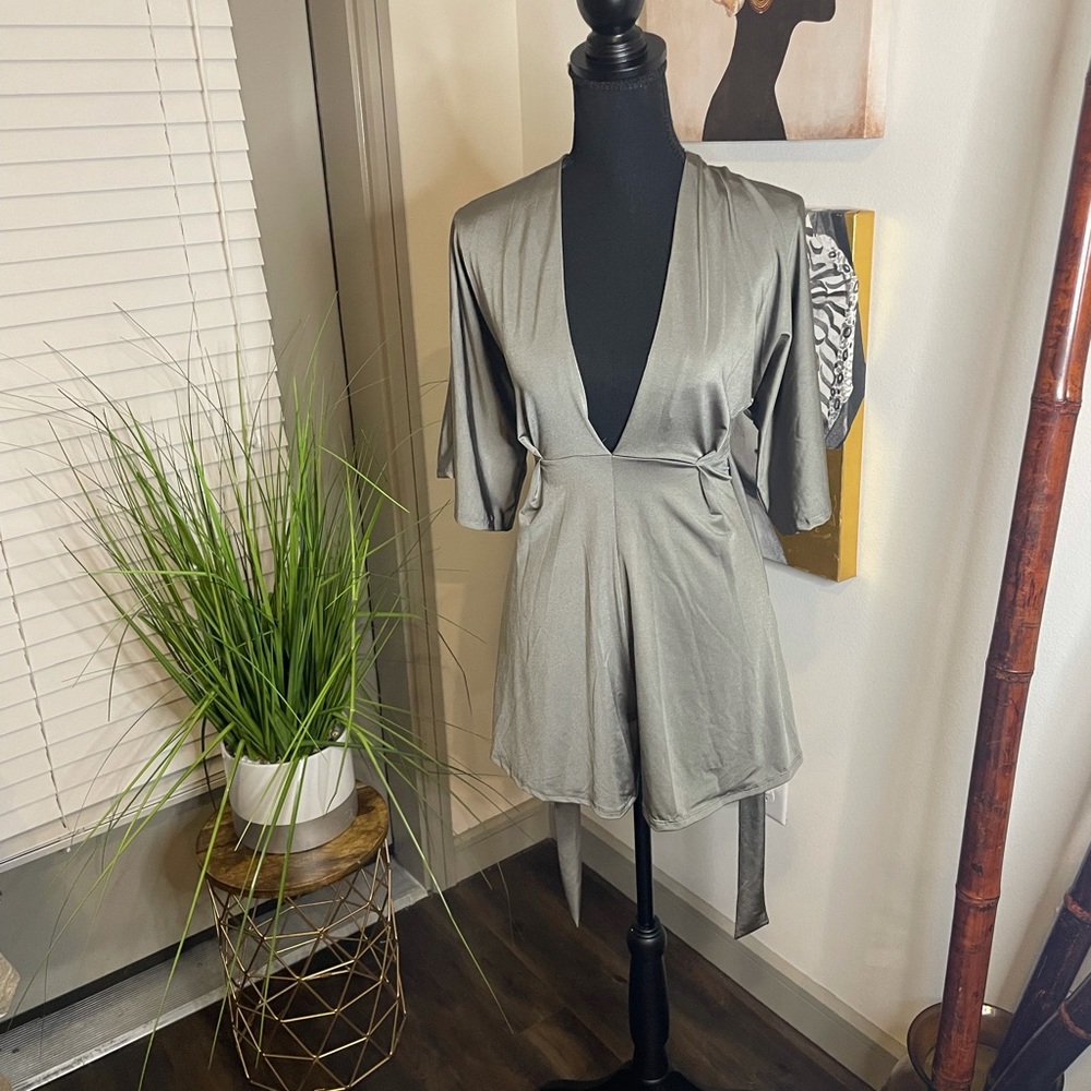 Deep plunge belted romper, Large, Olive